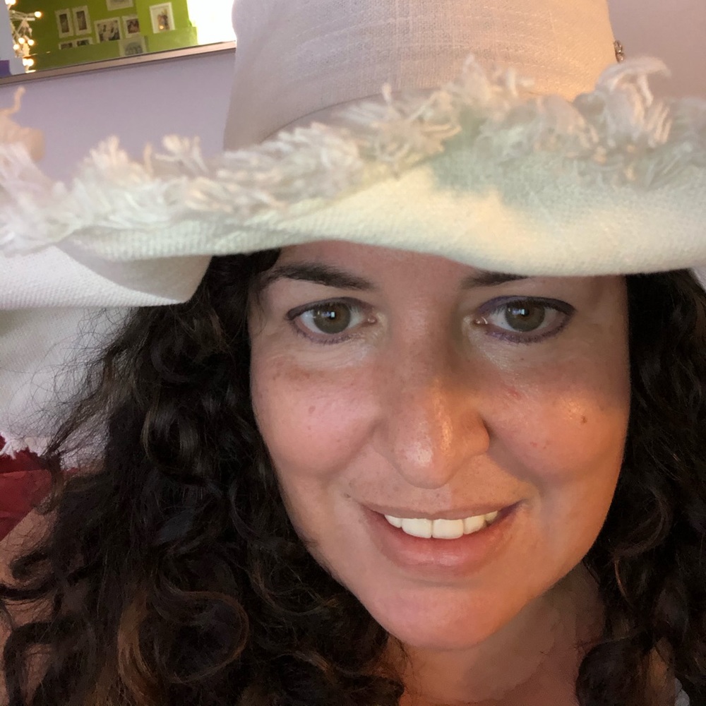 Meet your Posher, Toni